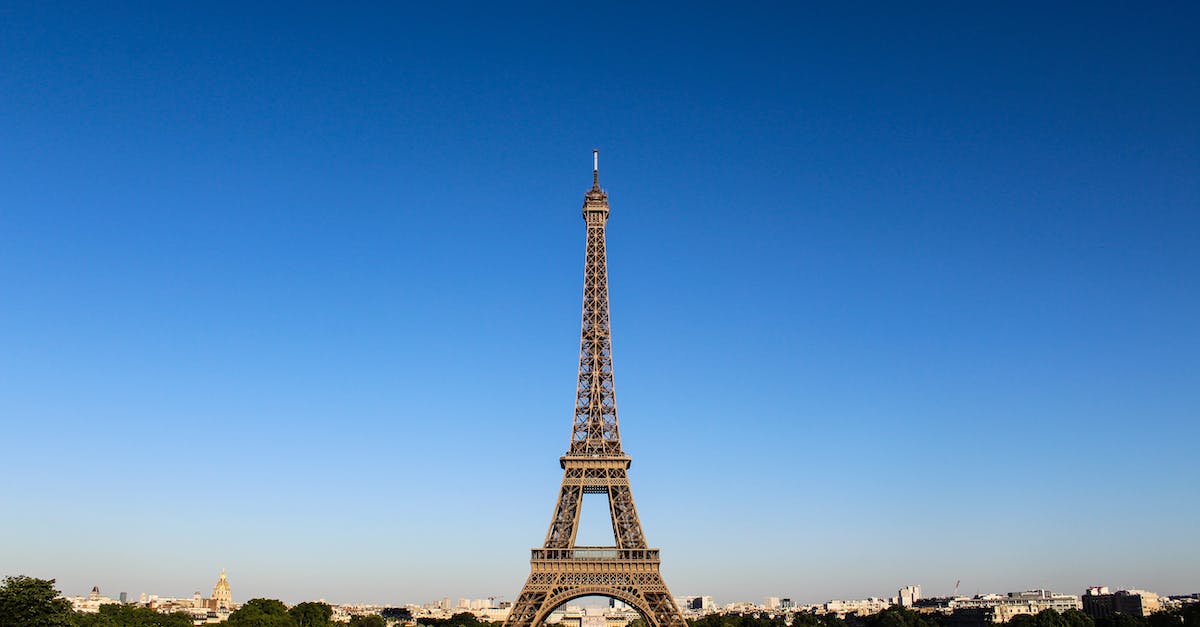 eiffel-tower-paris-7219235